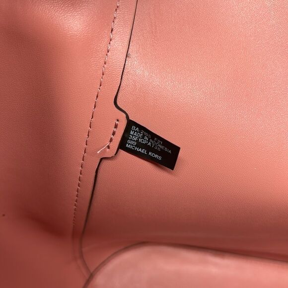 6041 Michael Kors Large Pink Tote 2324616041 - Picture 5 of 7
